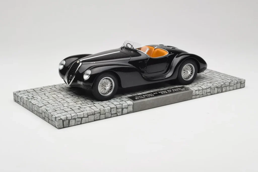 车型 1:18 Alfa Romeo 6C 2500 SS Corsa Spider 黑色 Minichamps