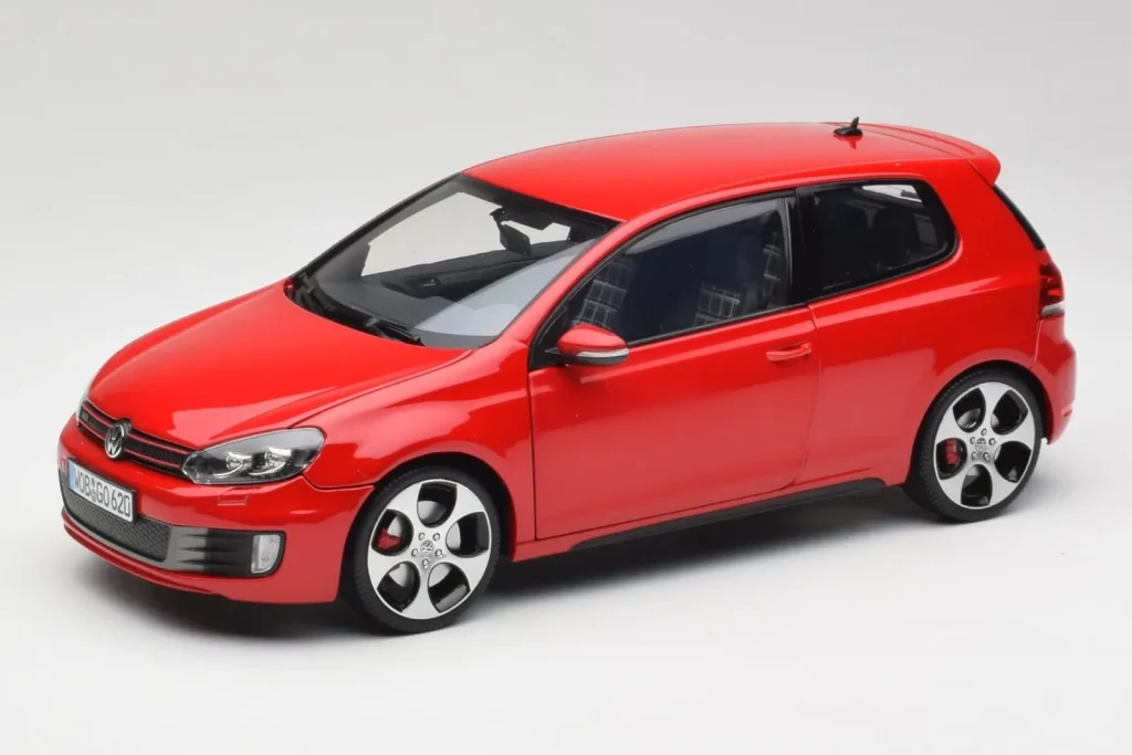 โมเดลรถ 1:18 Volkswagen Golf Mk6 GTI Tornado สีแดง Norev (มือสอง)