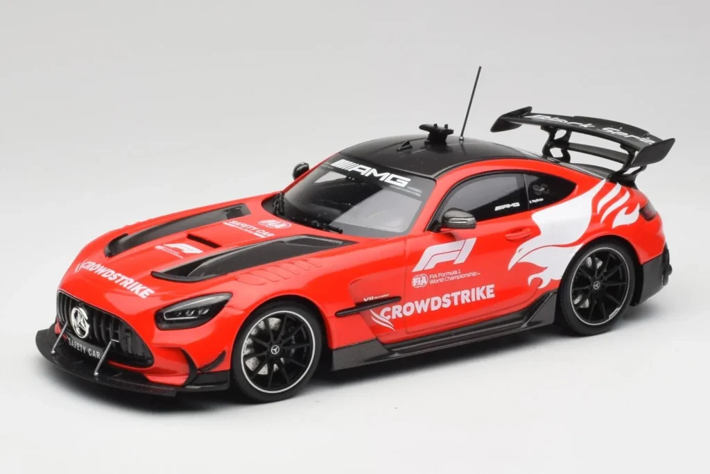 Model 1:18 Mercedes AMG GT Black Series F1 Safety Car year 2022 Minichamps