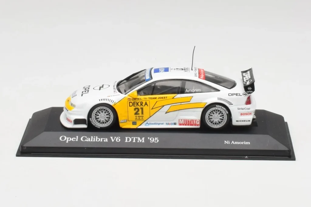 Model 1:43 Opel Calibra V6 #21 J. Amorim DTM year 1995 Minichamps