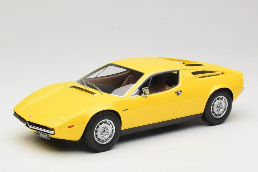 โมเดลรถ 1:18 Maserati Merak สีเหลือง Minichamps (มือสอง)