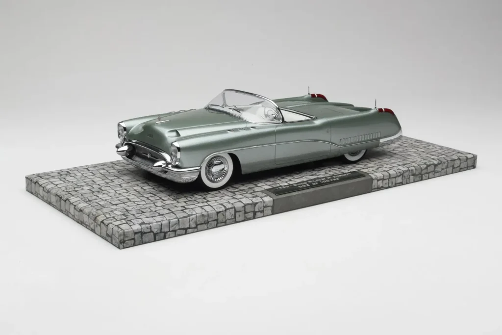 โมเดลรถ 1:18 Buick Wildcat I Concept Mint สีเขียวเมทัลลิก Minichamps (มือสอง)