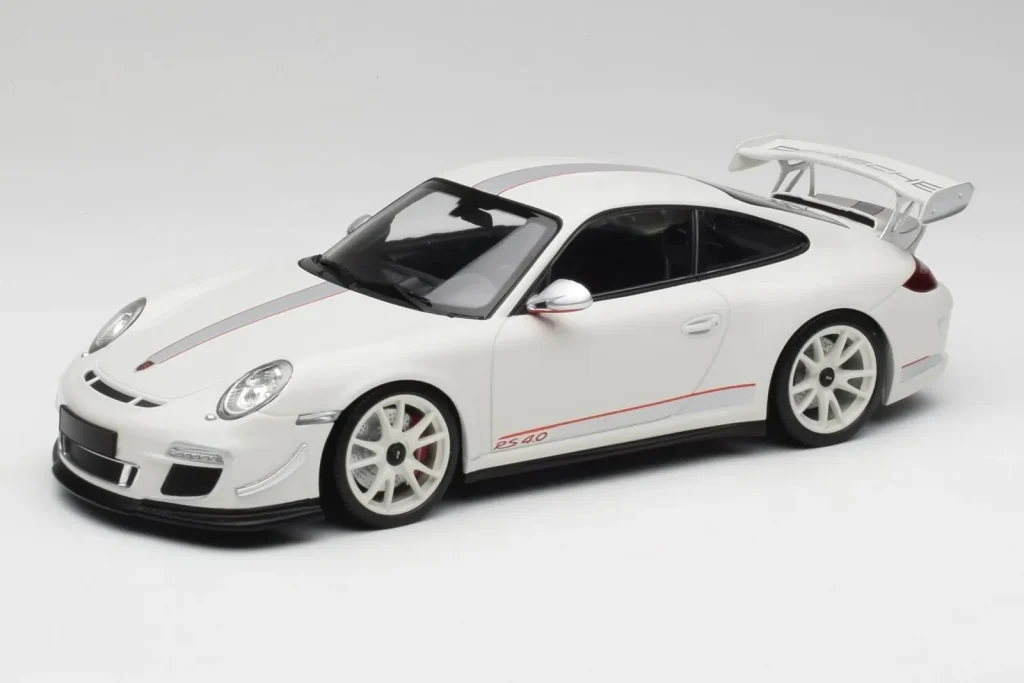 โมเดลรถ 1:18 Porsche 911 997 GT3 RS 4.0 สีขาว Minichamps