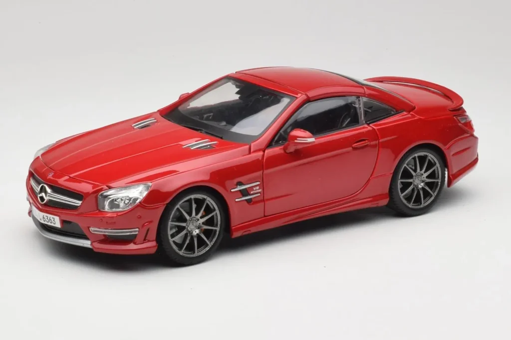 โมเดลรถ 1:18 Mercedes AMG SL 63 R231 สีแดง Maisto (มือสอง)