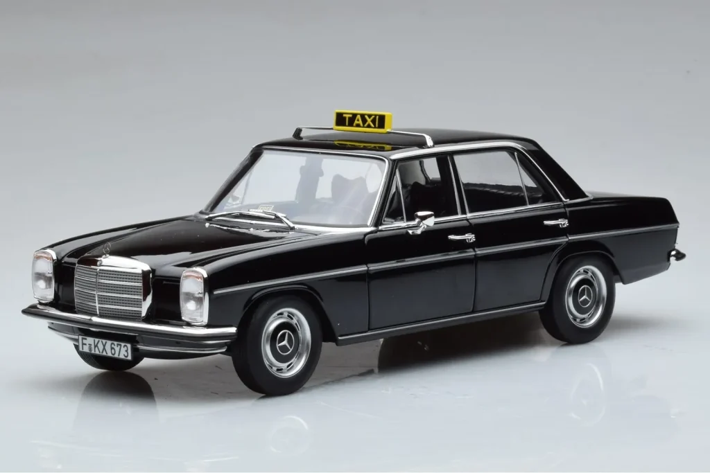 Model 1:18 Mercedes 200 W115 Taxi Norev