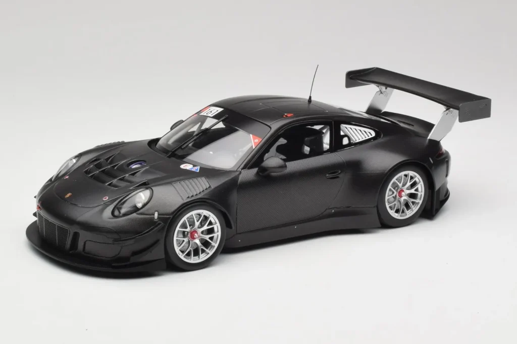 โมเดลรถ 1:18 Porsche 911 991.1 GT3 R NBR Test October ปี 2015 สีดำ Minichamps (มือสอง)