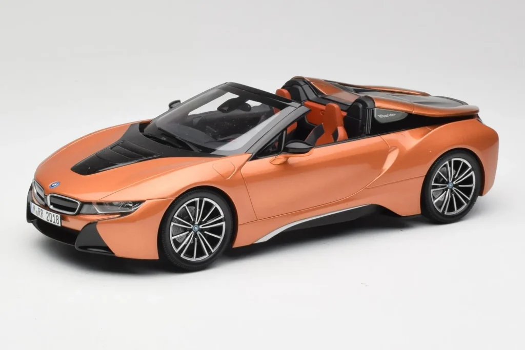 Model 1:18 BMW i8 Roadster E-Copper Minichamps