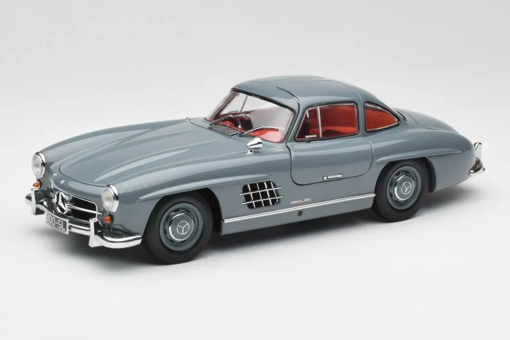โมเดลรถ 1:18 Mercedes 300 SL W198 Graphite สีเทา Minichamps (มือสอง)