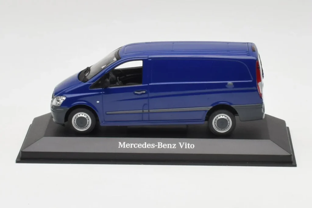 โมเดลรถ 1:43 Mercedes Vito Atlantis สีน้ำเงิน Minichamps (มือสอง)