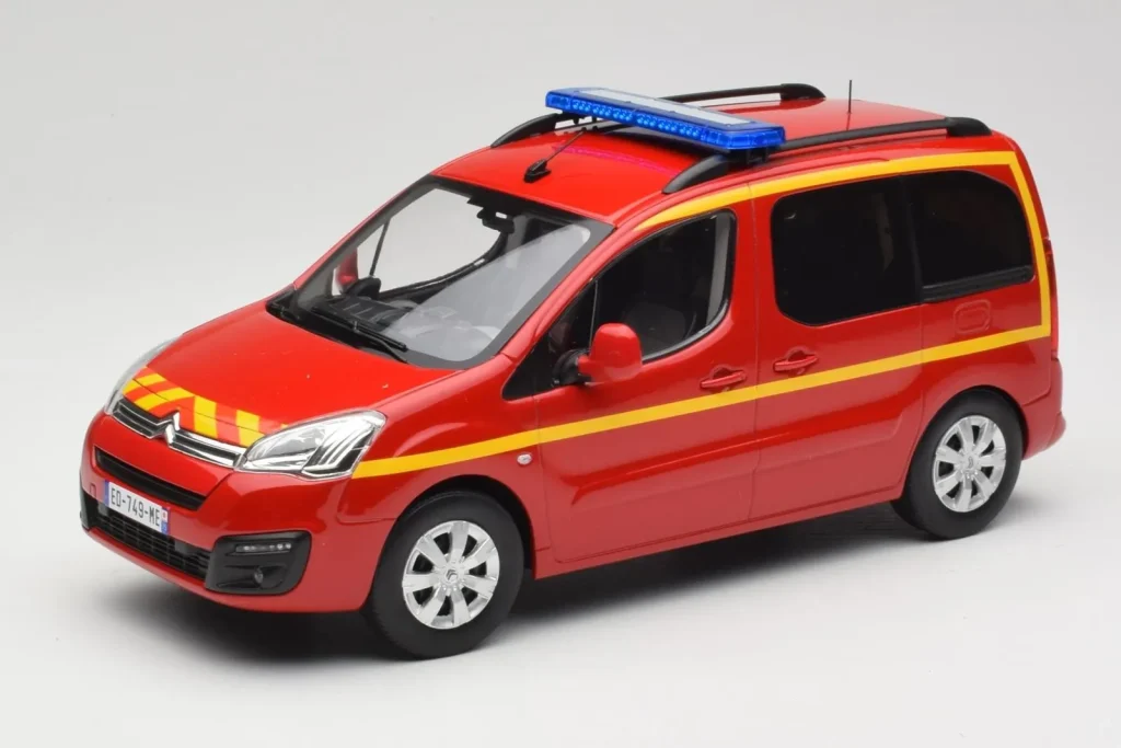 โมเดลรถ 1:18 Citroen Berlingo II Pompiers สีแดง Norev