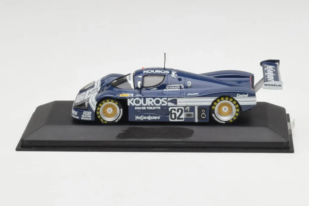 Model 1:43 Sauber C9 #62 J. Dumfries / C. Ganassi year 1987 Minichamps