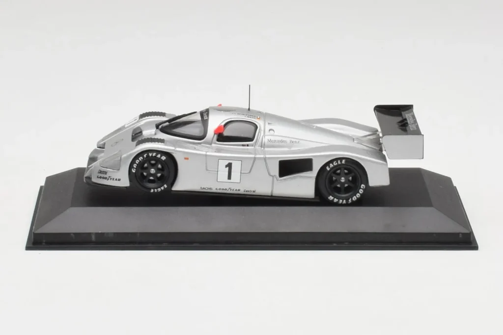 车型 1:43 Sauber C9 #1 AEG 年 1989 Minichamps