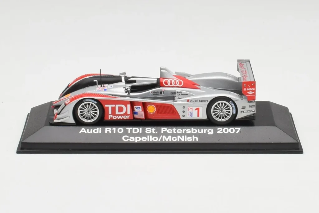 โมเดลรถ 1:43 Audi R10 TDI #1 R. Capello / A. McNish / T. Kristensen 24 Hours of Le Mans ปี 2007 Minichamps (มือสอง)
