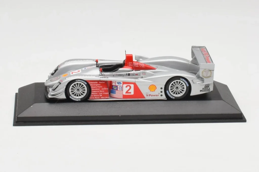 โมเดลรถ 1:43 Audi R10 TDI #2 R. Capello / A. McNish Minichamps (มือสอง)