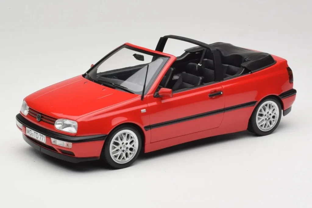 โมเดลรถ 1:18 Volkswagen Golf Cabriolet Mk3 สีแดง Norev