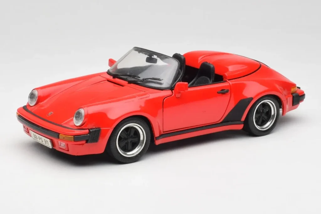 โมเดลรถ 1:18 Porsche 911 964 Speedster สีแดง Maisto [3000473] (มือสอง)