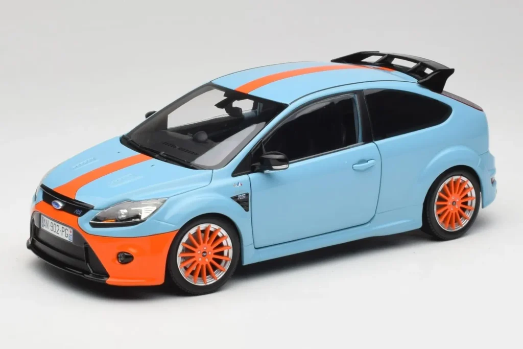 Model 1:18 Ford Focus RS LM Classic Edition Gulf Ford GT40 Tribute year 1968 Minichamps