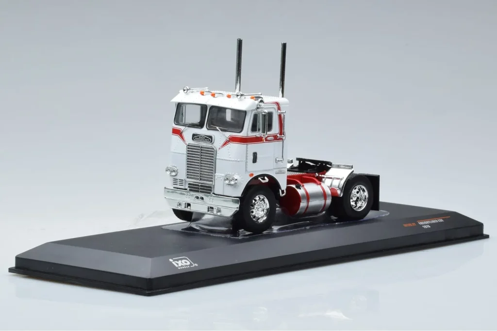 车型 1:43 Freightliner COE 白色 IXO