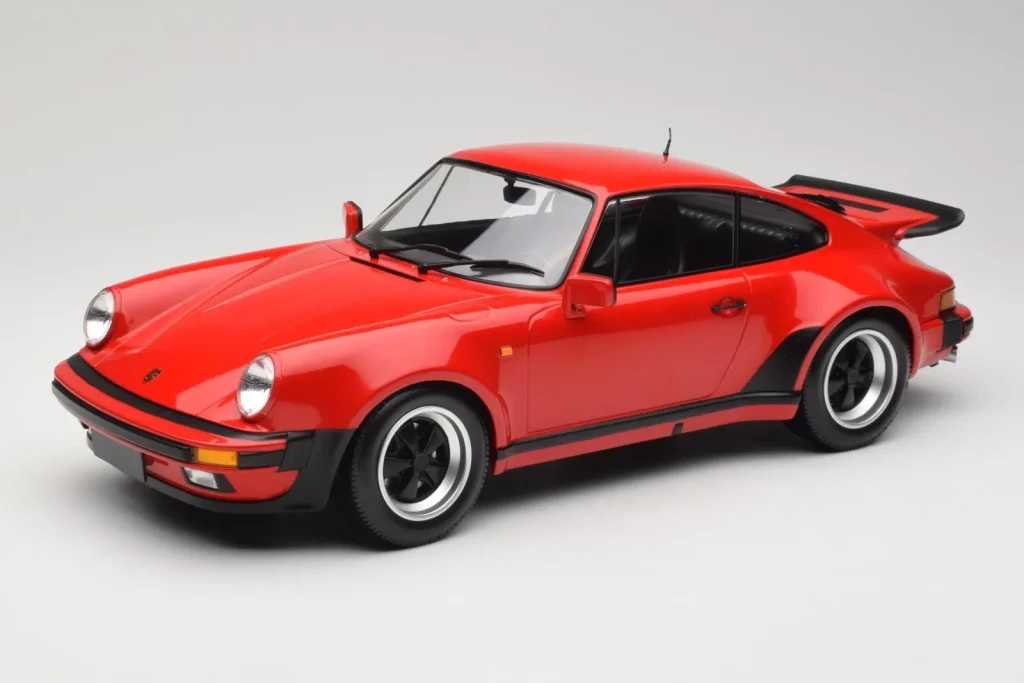 โมเดลรถ 1:12 Porsche 911 934 Turbo ปี 1977 สีแดง Minichamps (มือสอง)