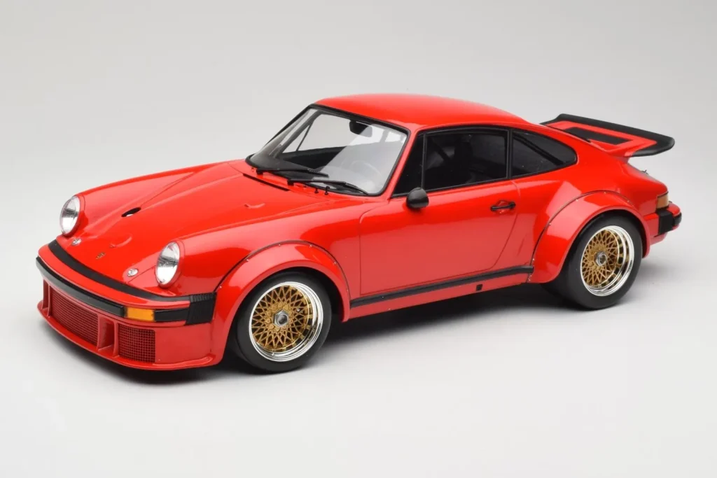 โมเดลรถ 1:12 Porsche 911 934 RSR ปี 1976 สีแดง Minichamps (มือสอง)