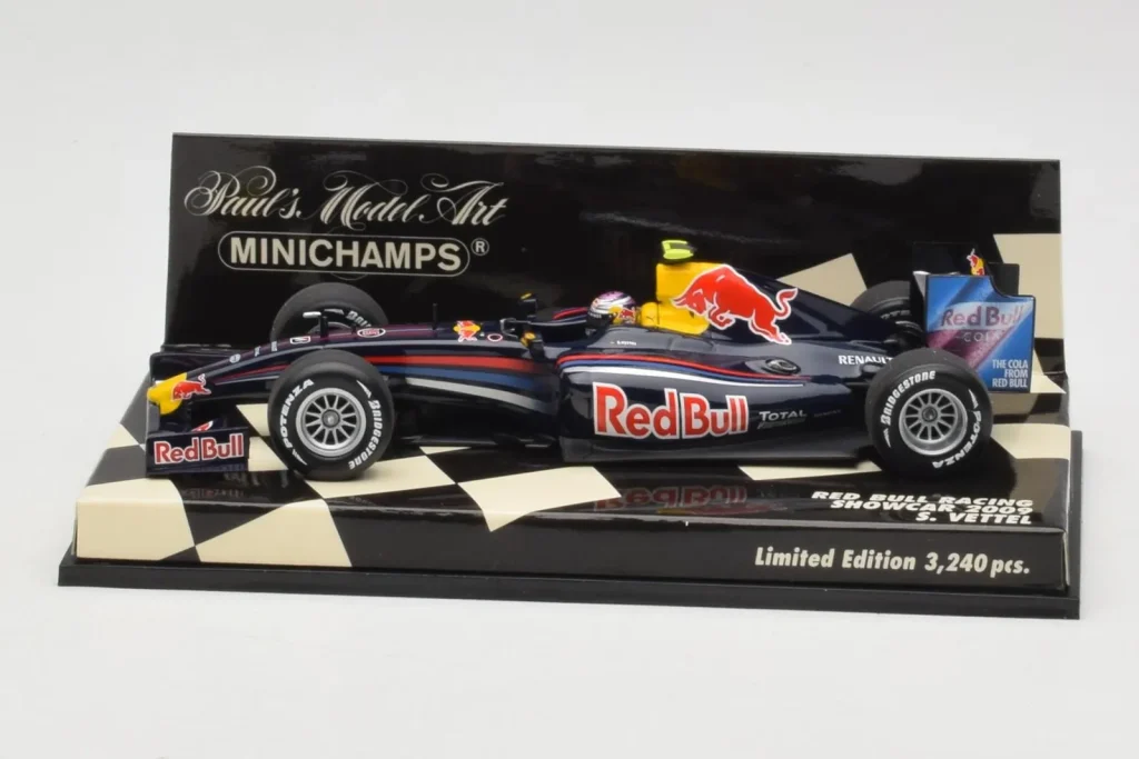 车型 1:43 Red Bull Racing Renault RB5 #15 S. Vettel Showcar 年 2009 Minichamps