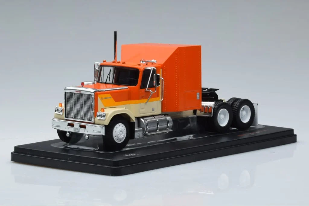 车型 1:43 GMC General 橙色 IXO