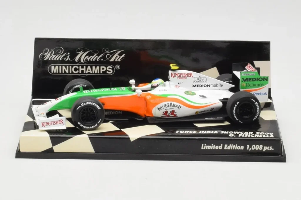 Model 1:43 Force India Mercedes VJM02 #21 G. Fisichella Showcar year 2009 Minichamps
