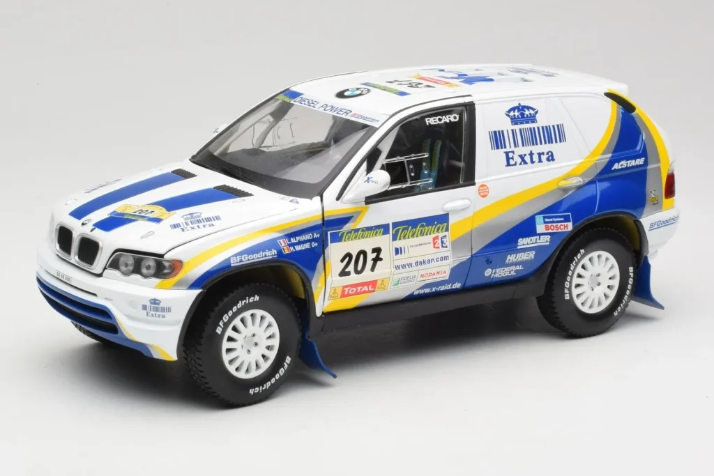 Model 1:18 BMW X5 X-Raid #207 Dakar Rally year 2004 Solido