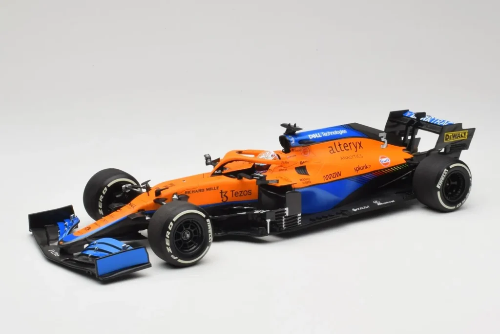 โมเดลรถ 1:18 McLaren MCL35M #3 D. Ricciardo Italian GP Winner ปี 2021 Minichamps (มือสอง)