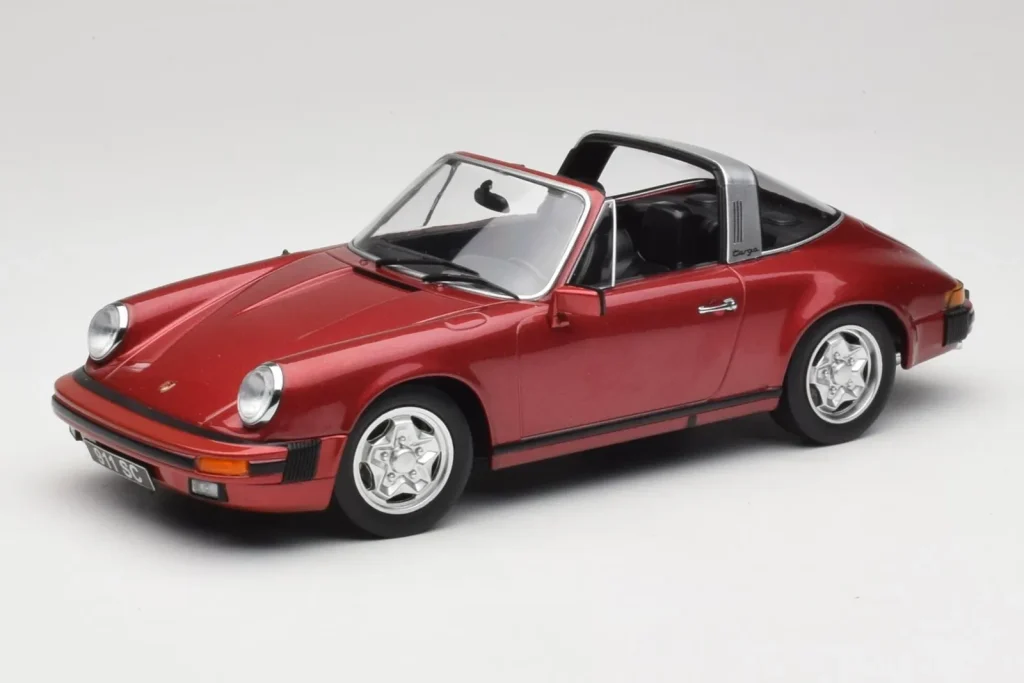 โมเดลรถ 1:18 Porsche 911 SC G-Series Targa Guards สีแดงเมทัลลิก KK-Scale
