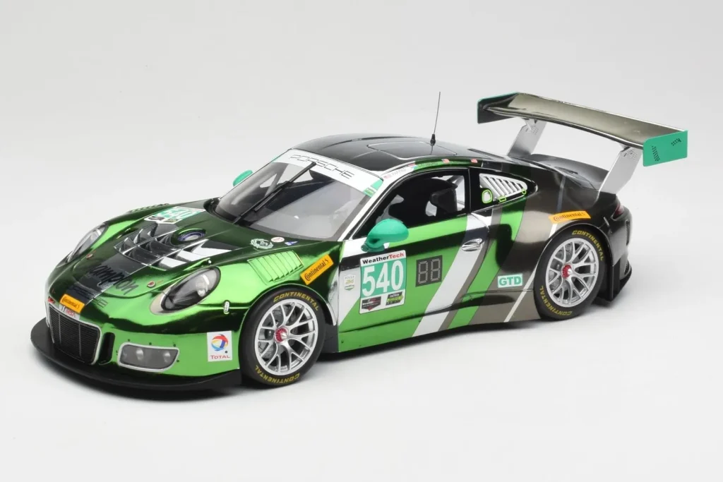 โมเดลรถ 1:18 Porsche 911 991.1 GT3 R #540 Black Swan Racing P. Long / T. Pilgrim 24h Daytona ปี 2016 Minichamps (มือสอง)