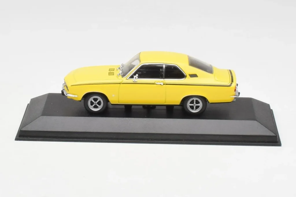 Model 1:43 Opel Manta A SR yellow Minichamps