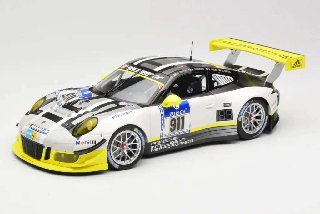 โมเดลรถ 1:18 Porsche 911 991.1 GT3 R #911 Manthey Racing N. Tandy / E. Bamber 24h Nurburgring ปี 2016 Minichamps (มือสอง)