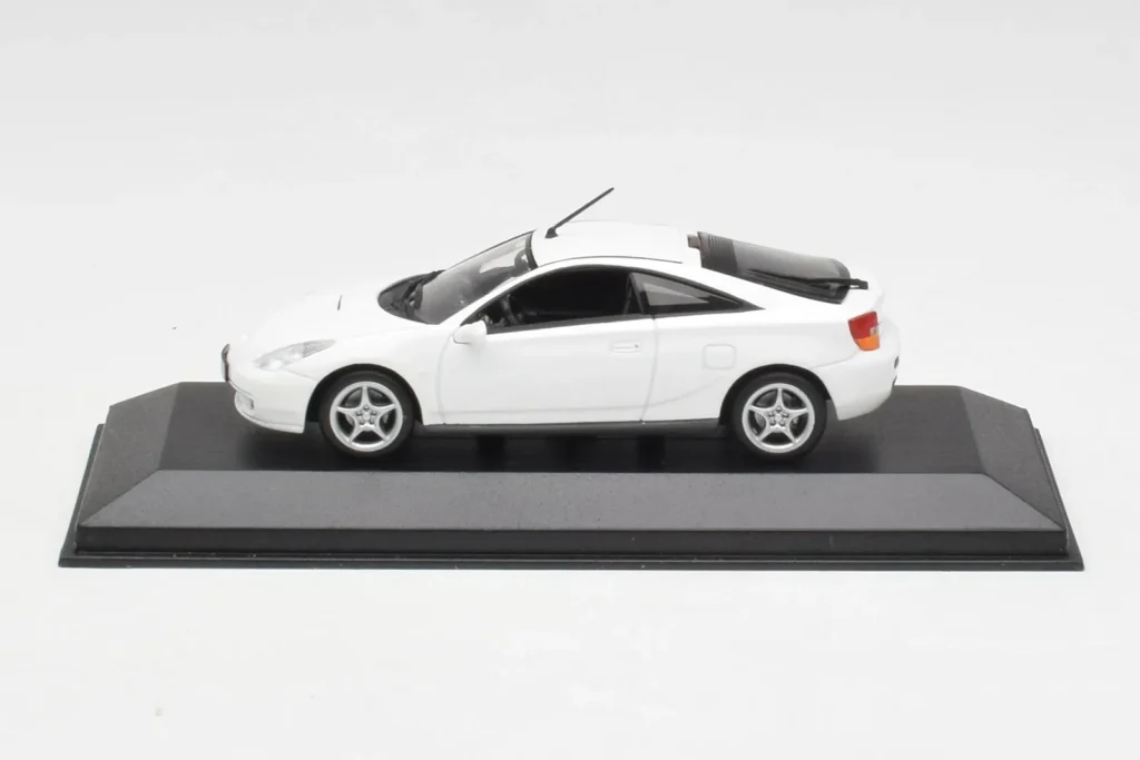 โมเดลรถ 1:43 Toyota Celica T230 สีขาว Minichamps (มือสอง)