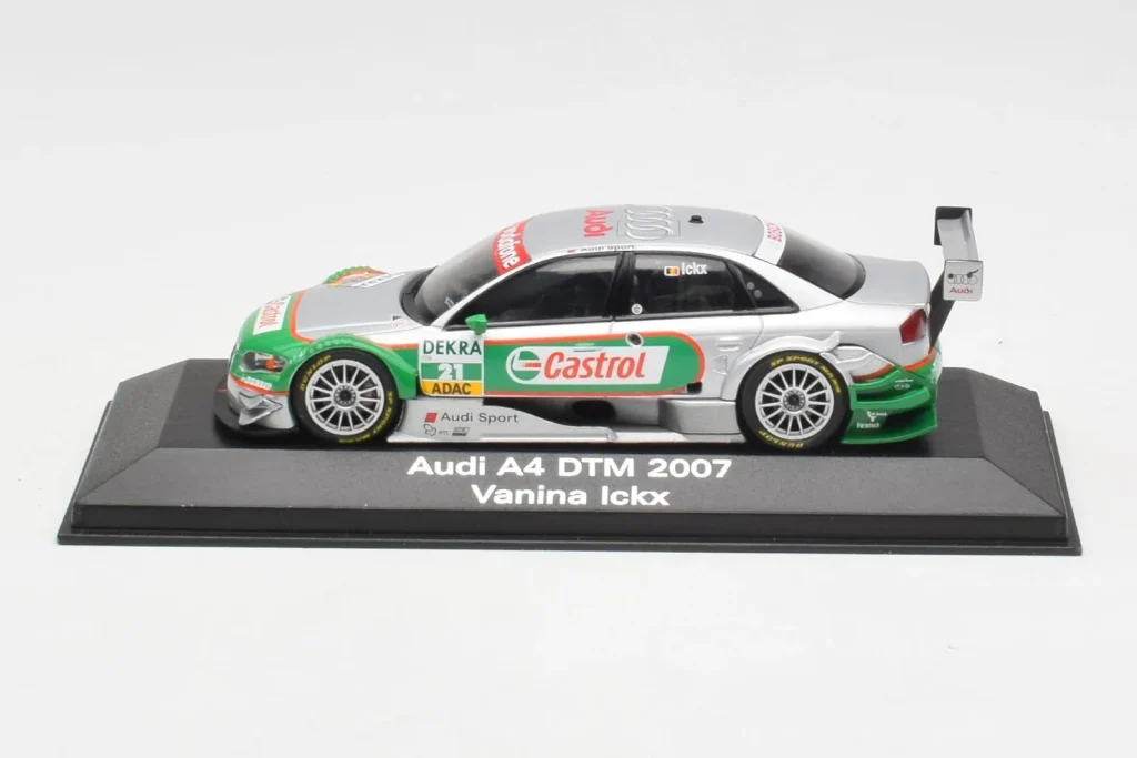 Model 1:43 Audi A4 B7 #21 V. Ickx DTM year 2007 Minichamps