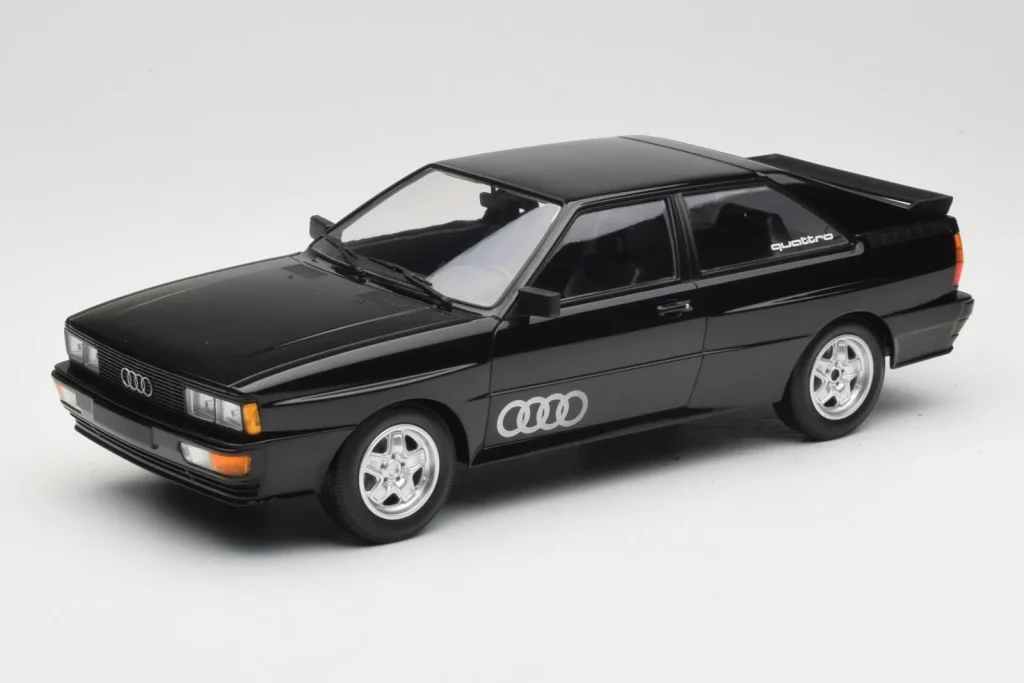 โมเดลรถ 1:18 Audi Quattro สีดำเมทัลลิก Minichamps (มือสอง)