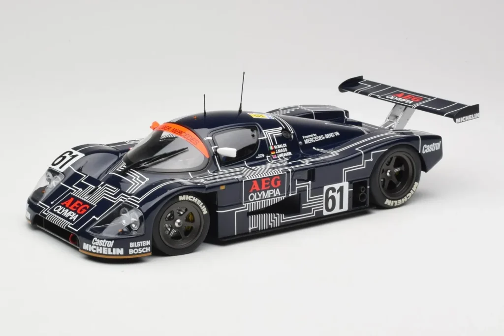 车型 1:18 Sauber Mercedes C9 #61 M. Baldi / J. Weaver / J. Mass 24 Hours of Le Mans 年 1988 Minichamps