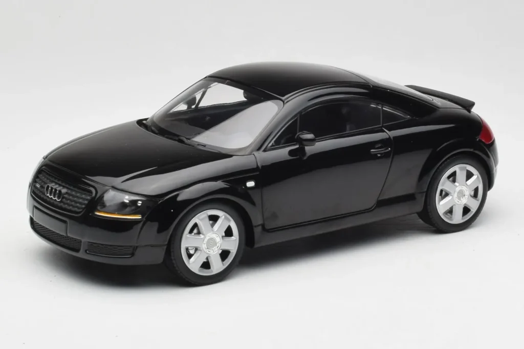 Model 1:18 Audi TT 8N Black Minichamps