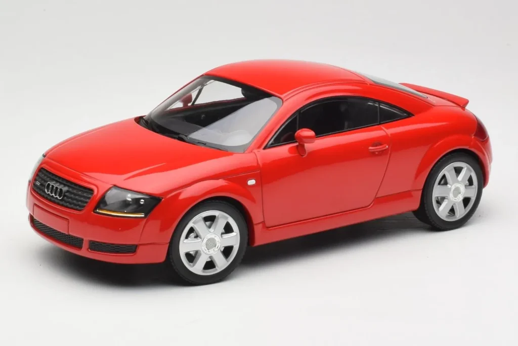 Model 1:18 Audi TT 8N red Minichamps