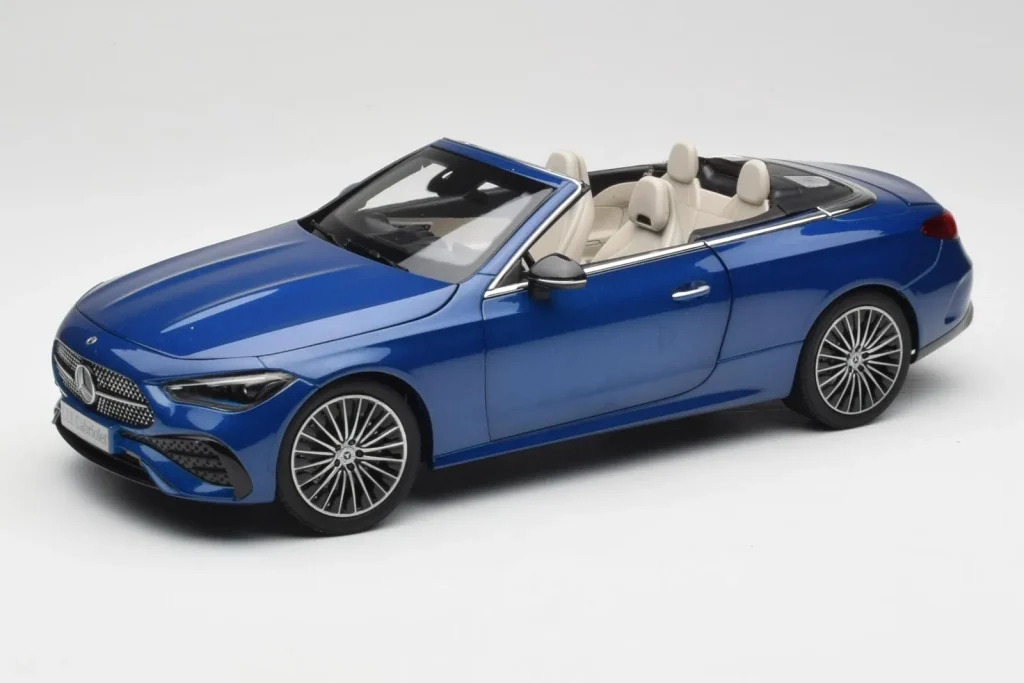 Model 1:18 Mercedes CLE Cabriolet A236 blue Norev