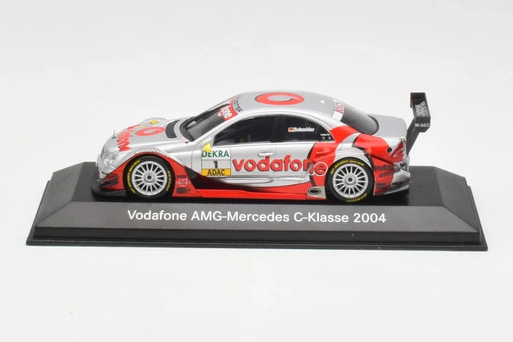 Model 1:43 Mercedes C-Class C203 #1 Vodafone AMG B. Schneider DTM year 2004 Minichamps