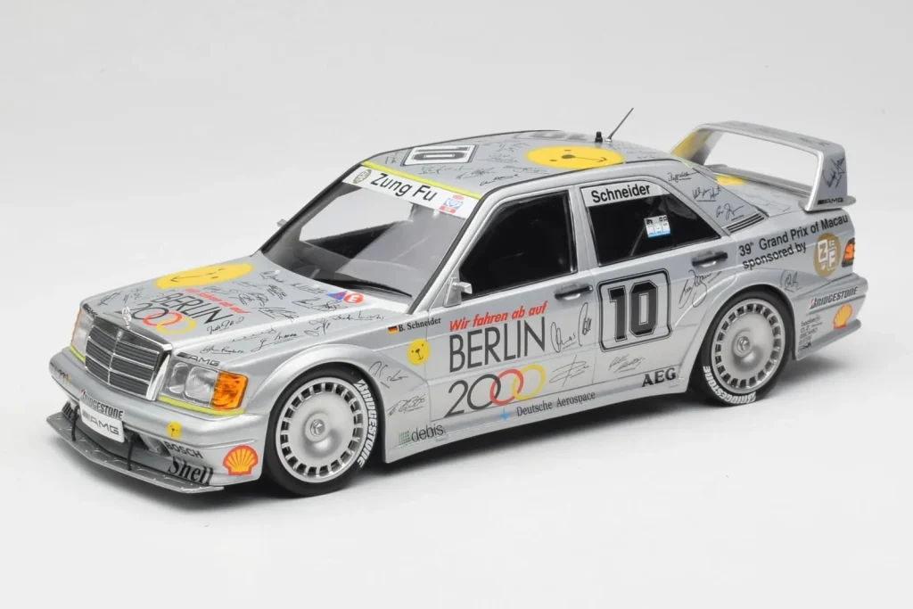 โมเดลรถ 1:18 Mercedes 190E 2.5-16 EVO II W201 #10 Zung Fu B. Schneider Guia Race Macau ปี 1992 Minichamps
