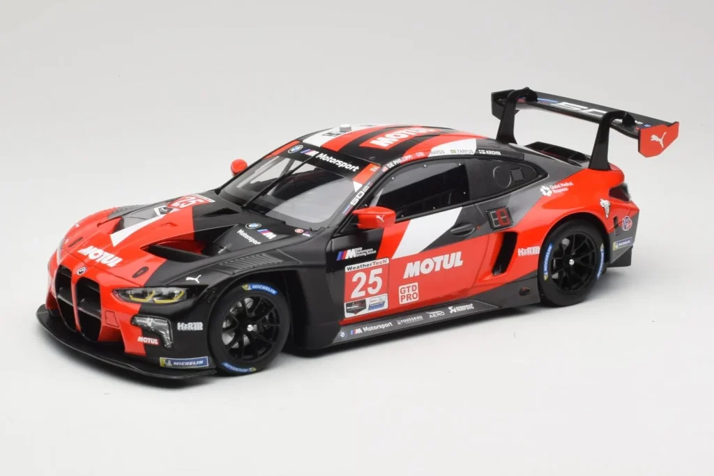 Model 1:18 BMW M4 GT3 G82 #25 BMW Team RLL C. De Phillippi / J. Edwards IMSA year 2022 Minichamps