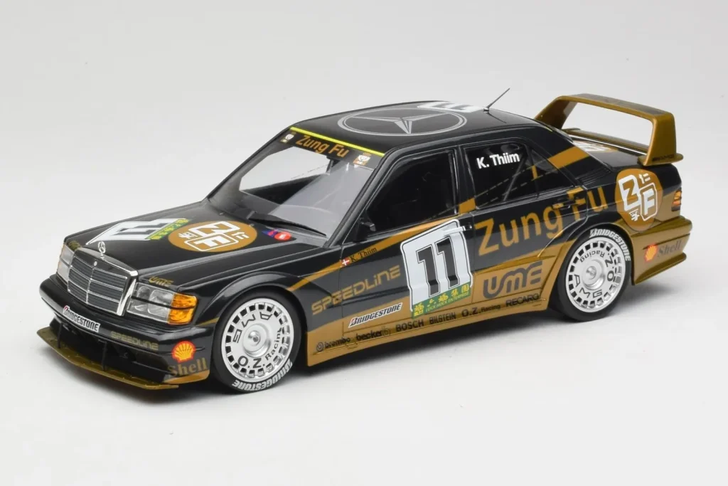 โมเดลรถ 1:18 Mercedes 190E 2.5-16 EVO II W201 #11 K. Thiim Guia Race Macau ปี 1991 Minichamps (มือสอง)