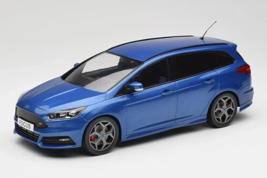 车型 1:18 Ford Focus ST Turnier Mk3 蓝色 MCG