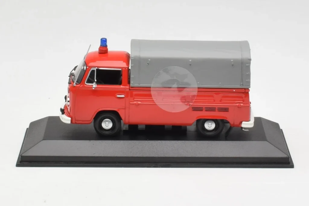 โมเดลรถ 1:43 Volkswagen T2 Flatbed Fire Department Dortmund Minichamps (มือสอง)