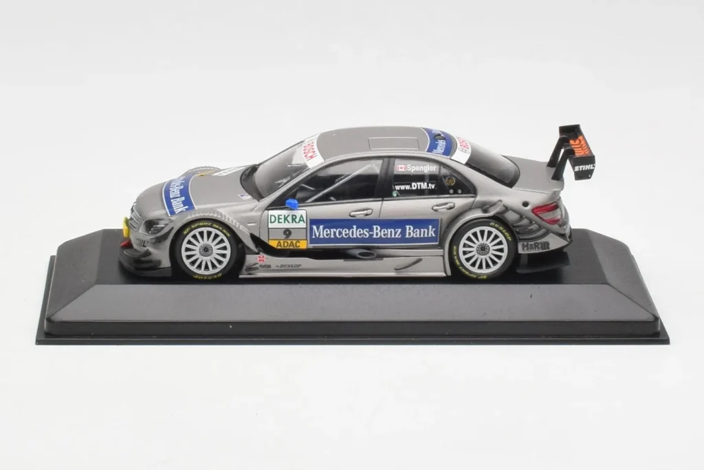 车型 1:43 Mercedes C-Class W204 #9 B. Spengler DTM 年 2009 Minichamps