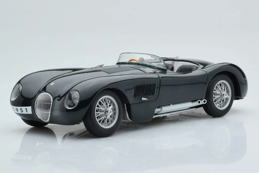 Model 1:18 Jaguar C-Type green AUTOart