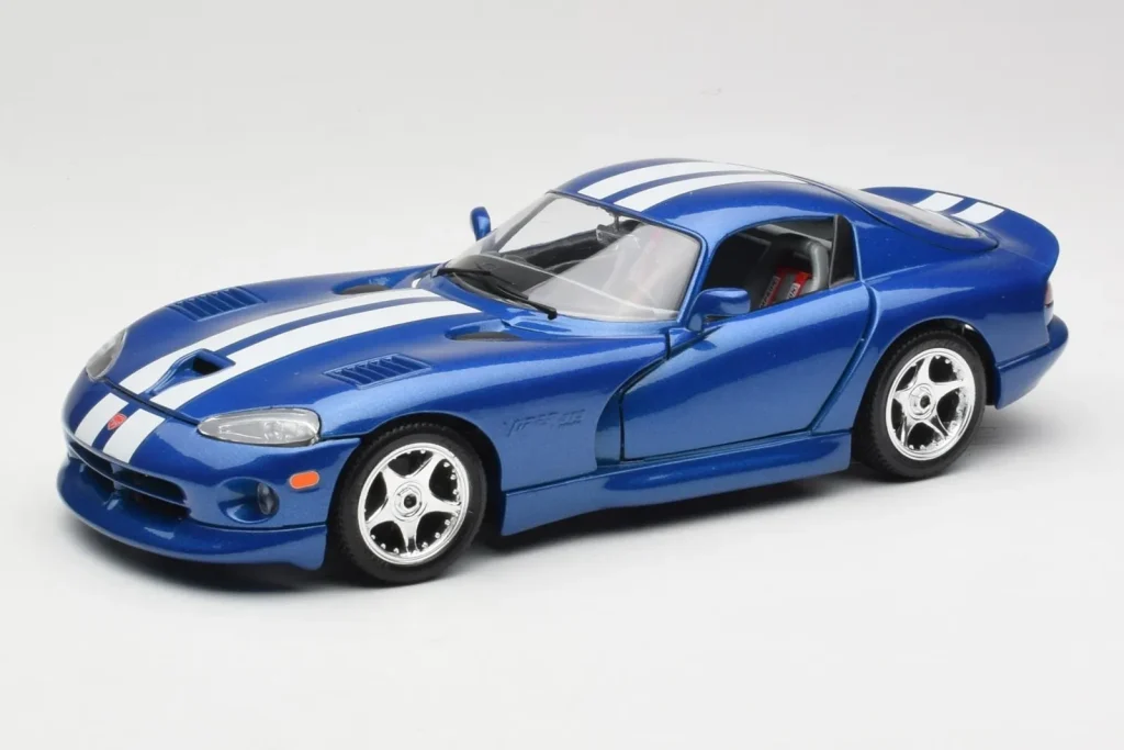 车型 1:18 Dodge Viper GTS SR II Blue with White Stripes Bburago
