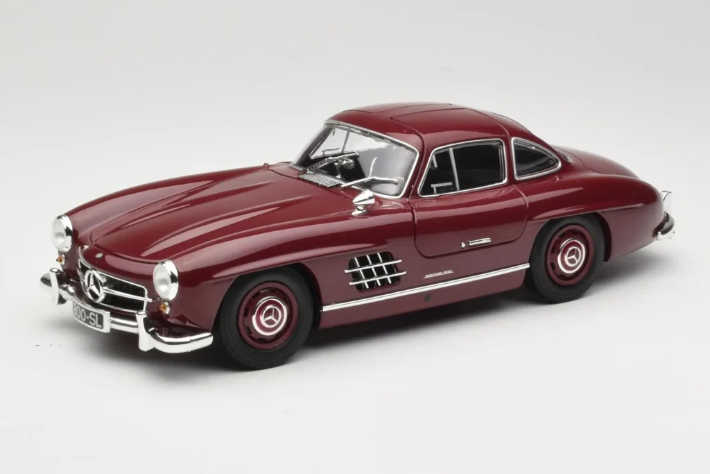 车型 1:18 Mercedes 300 SL W198 Gullwing Dark Red Minichamps